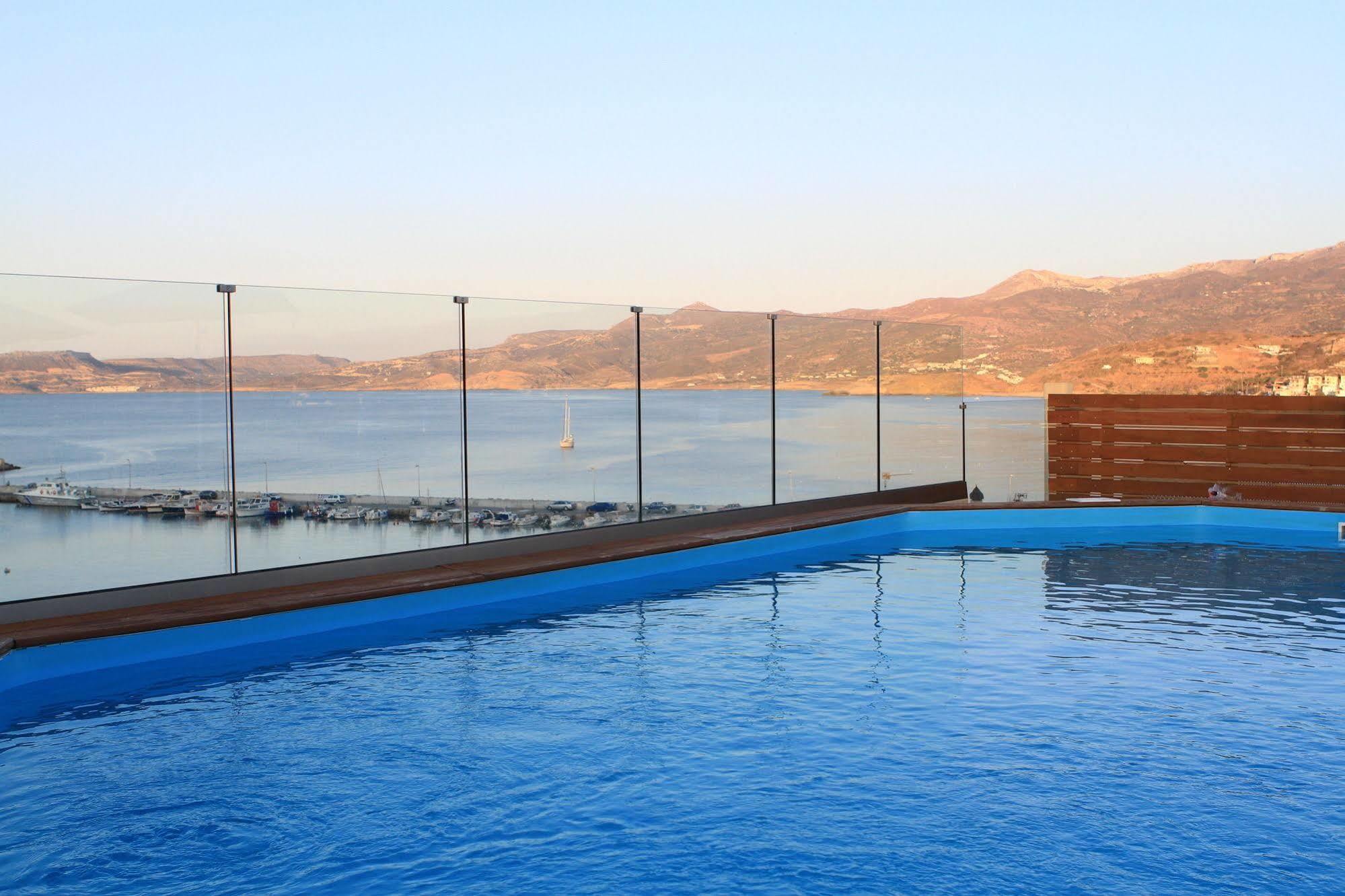 Itanos Otel 3*